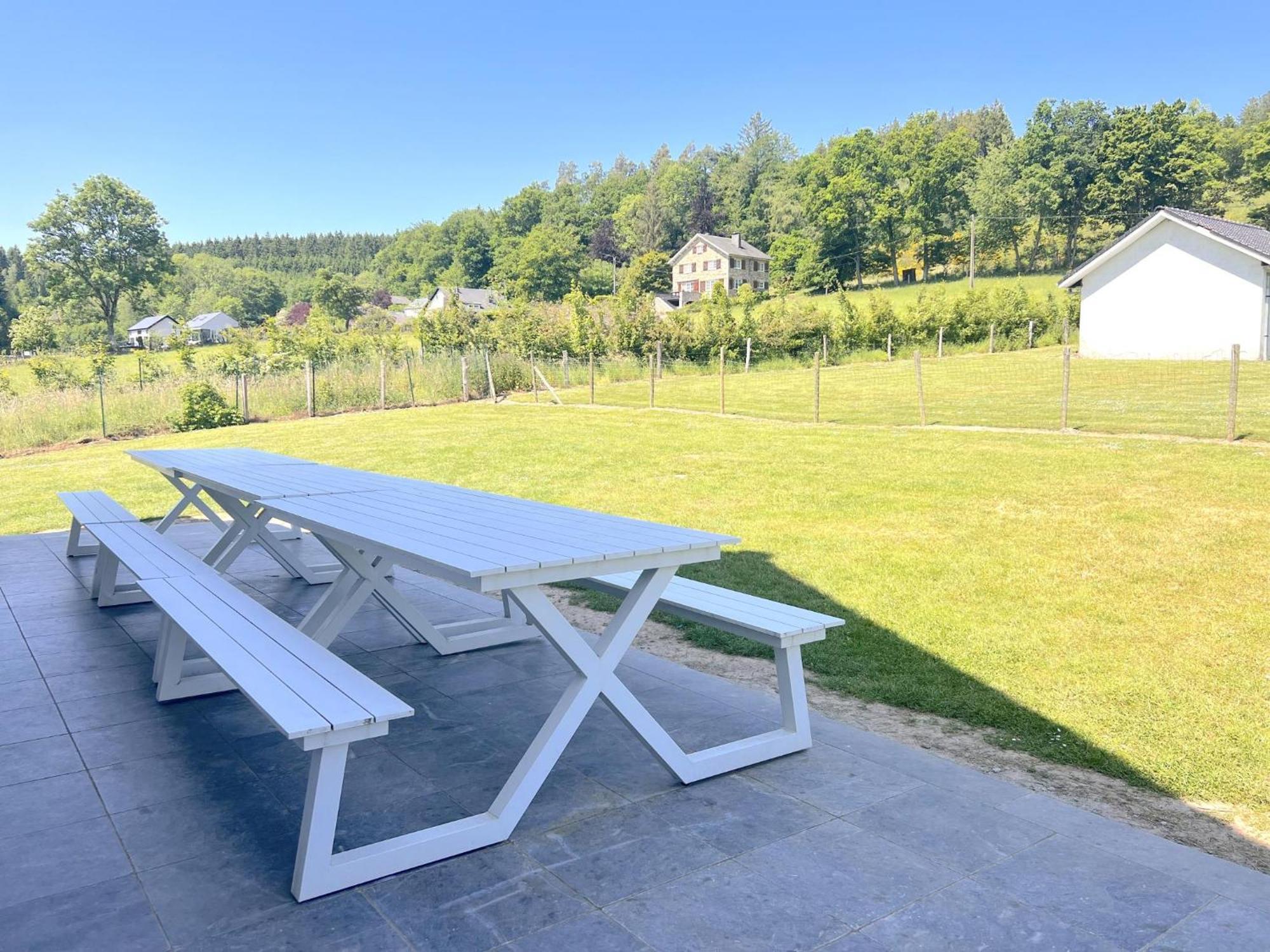 Sur Les Thiers Villa Lierneux Exterior photo